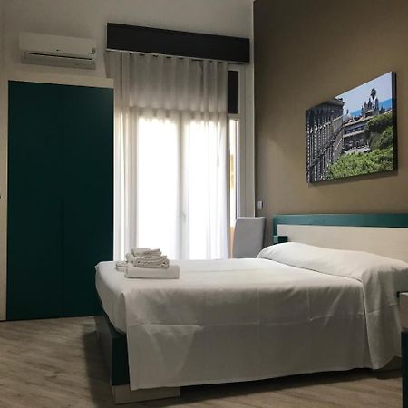 Guesthouse Ughetti 21 Catania Bagian luar foto
